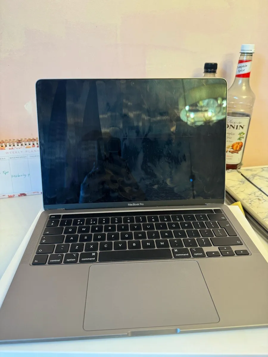 MacBook Pro - Image 4