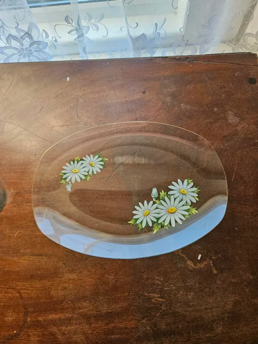 Vintage Retro 1970's Glass Plate - Image 1