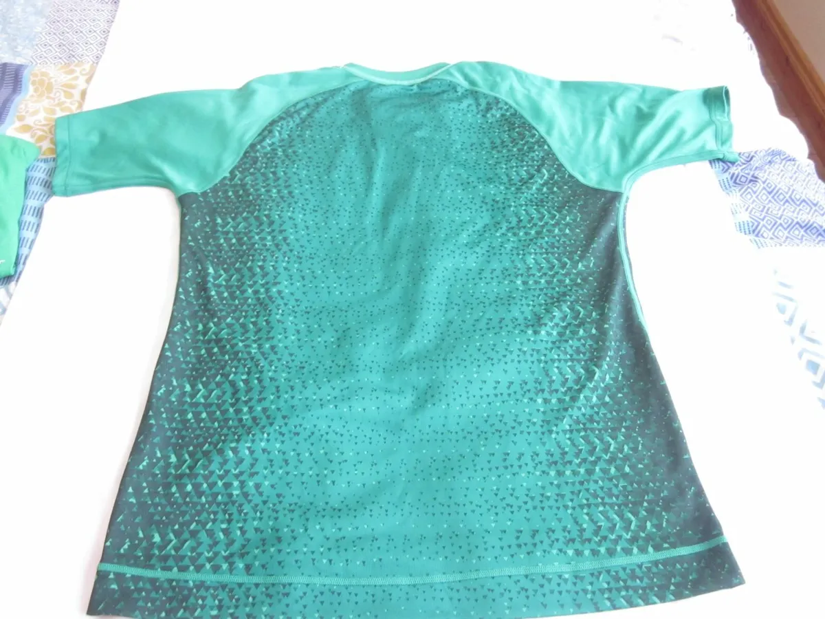Ireland Rugby Cantebury Vapodri  Jersey XL - Image 3