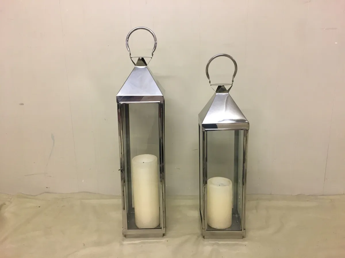 Pair of Lanterns - Image 3