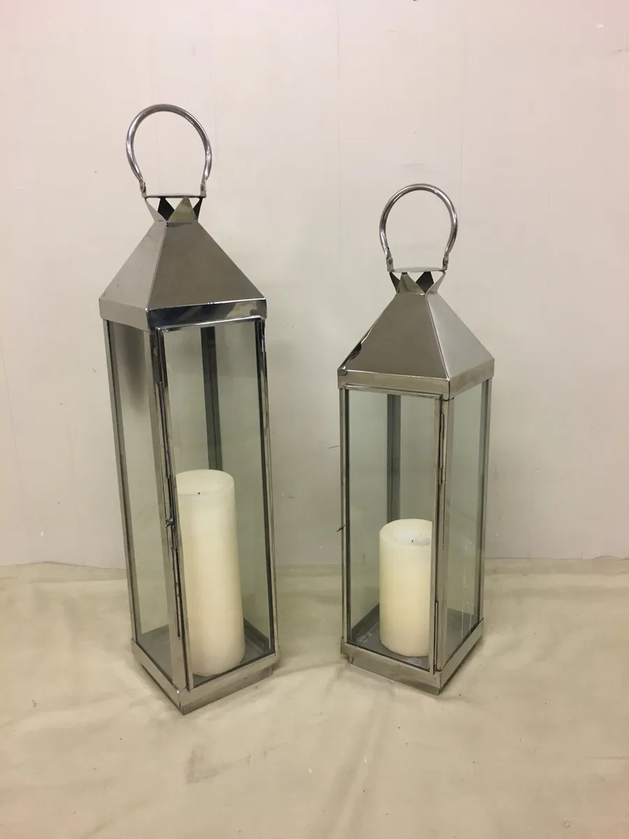 Pair of Lanterns - Image 2