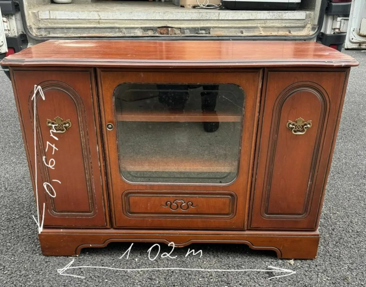 cabinet - Image 1