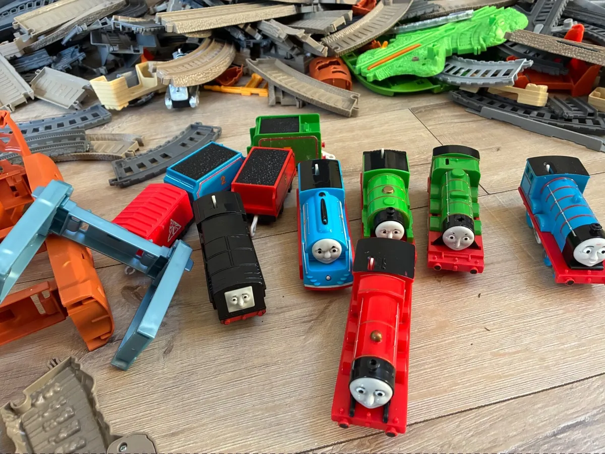Thomas tank engine - Image 1