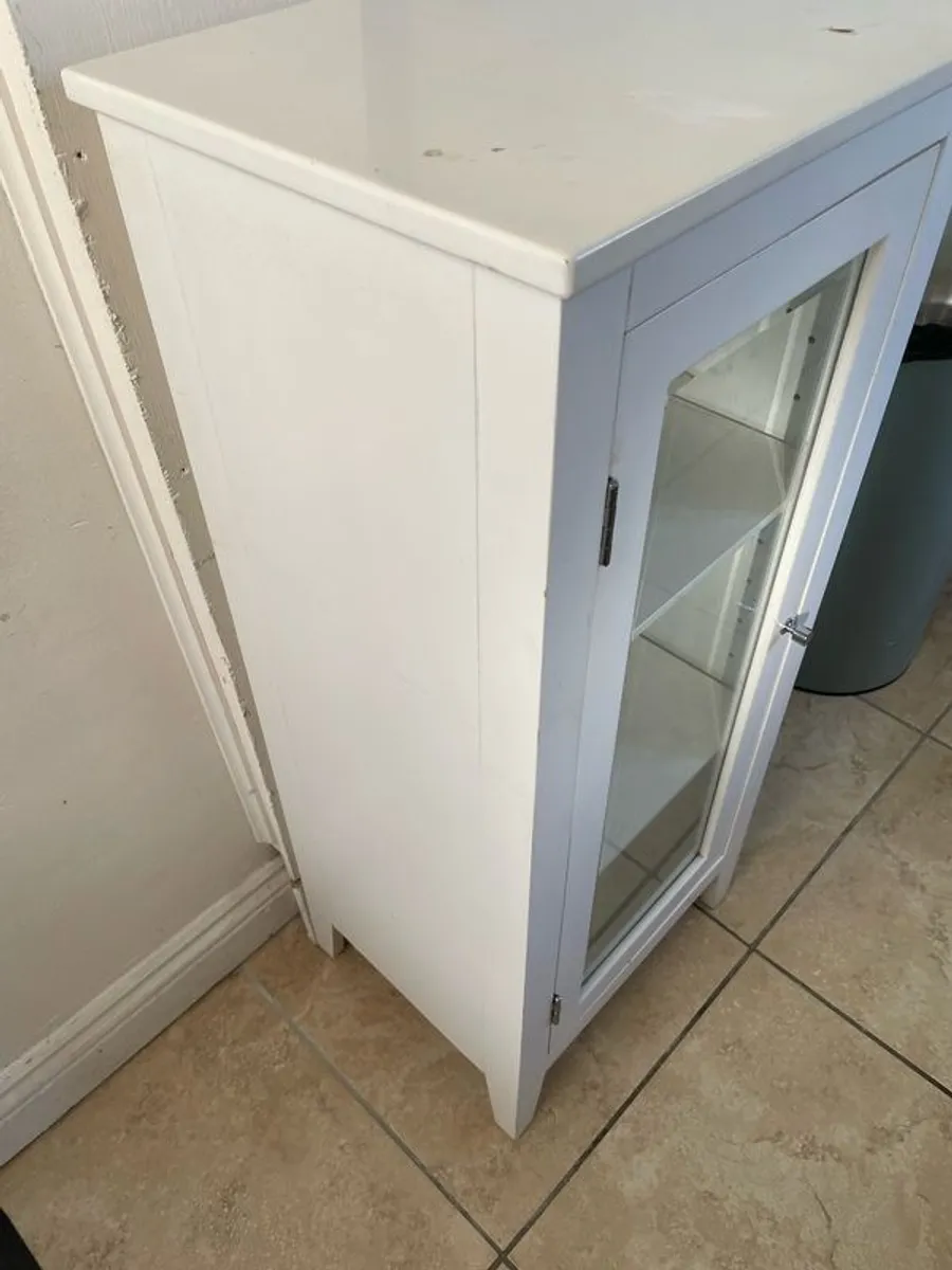 Bathroom Unit - Image 2