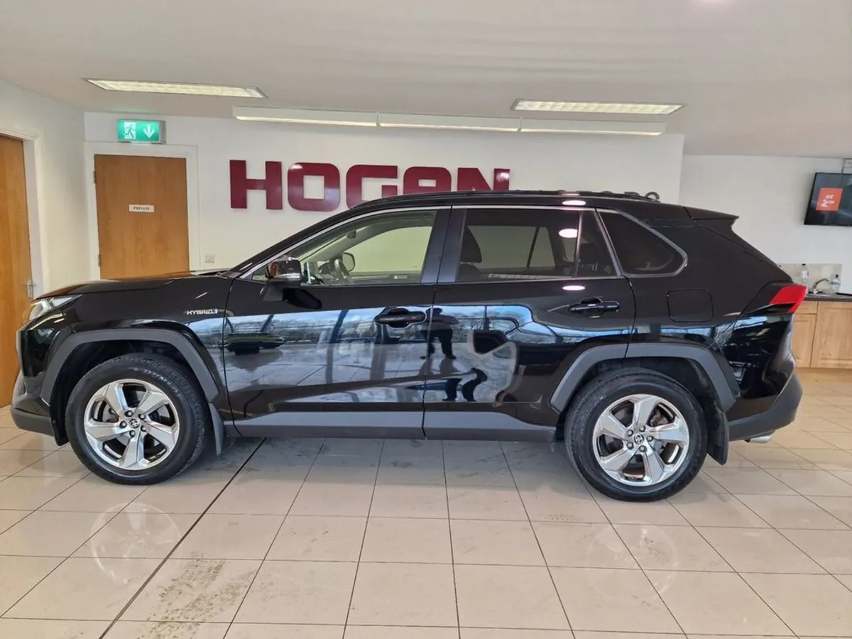 Toyota Rav4 Rav4 Hybrid SOL 4WD Automatic Best Sp - Image 4