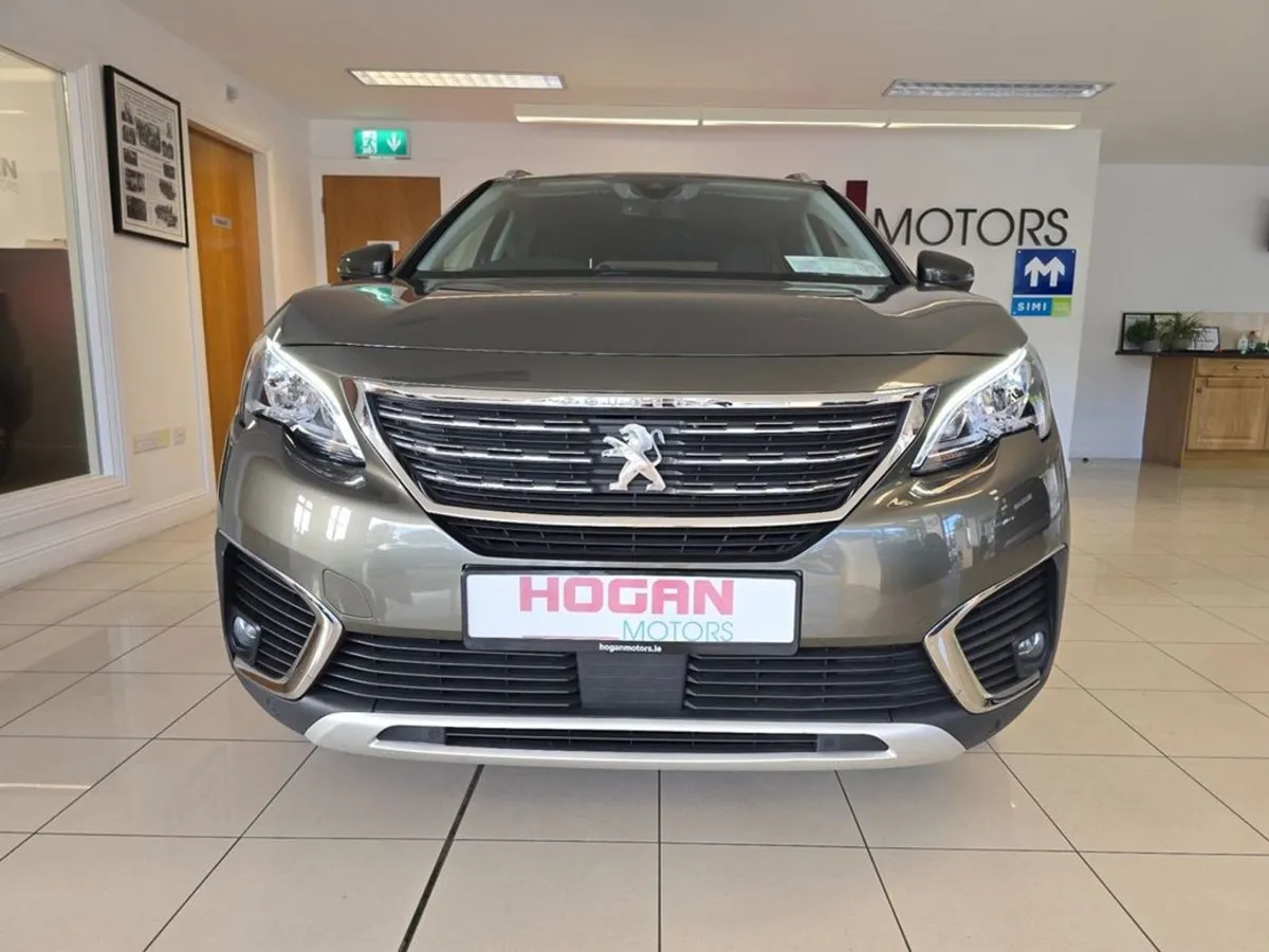 Peugeot 5008 Allure 1.2 130 Automatic 6.3 4 - Image 2