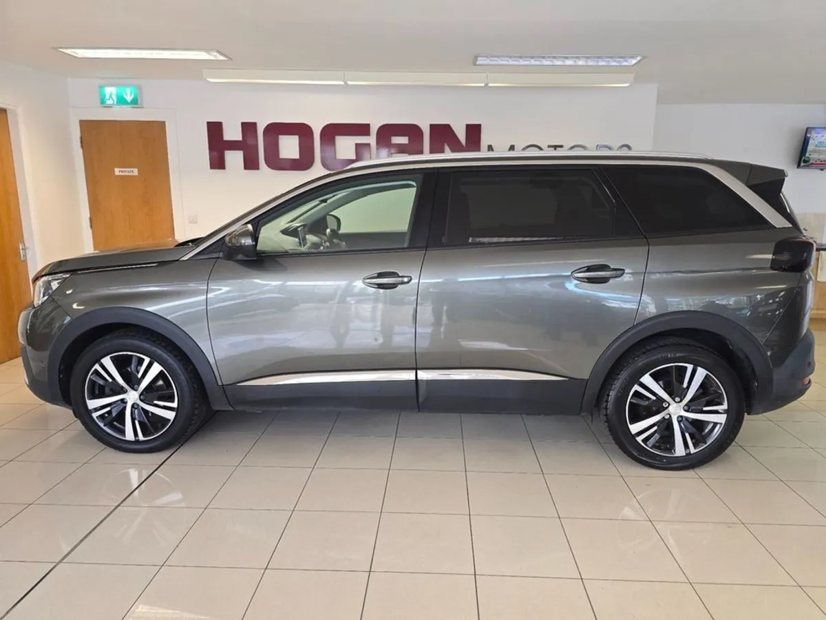 Peugeot 5008 Allure 1.2 130 Automatic 6.3 4 - Image 4