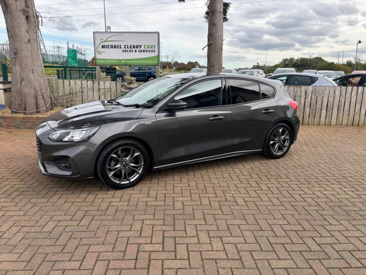 Ford Focus C519 ST-L 4DR ST-LINE - Image 2
