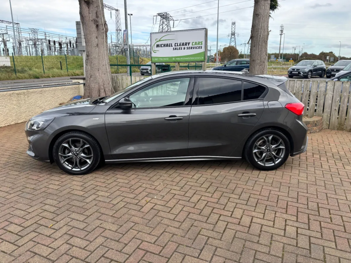 Ford Focus C519 ST-L 4DR ST-LINE - Image 3