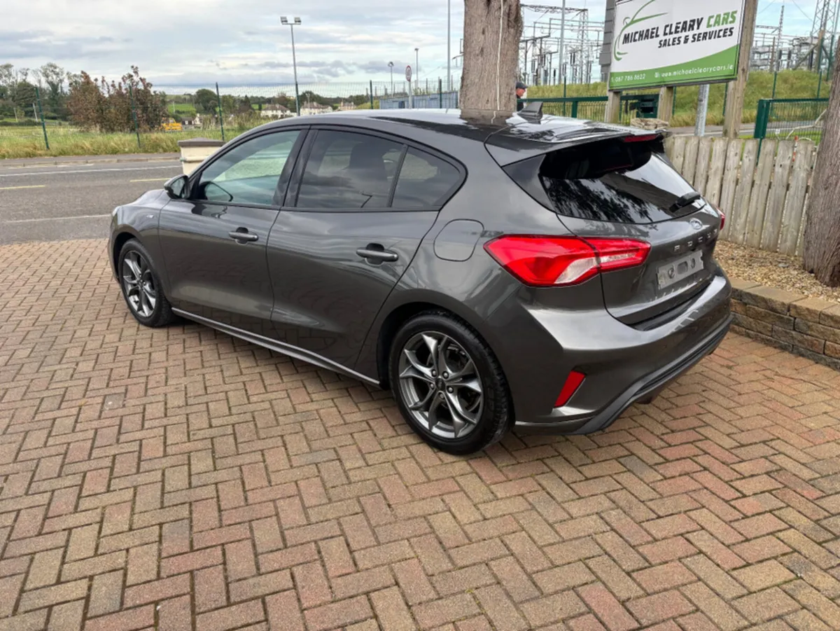 Ford Focus C519 ST-L 4DR ST-LINE - Image 4