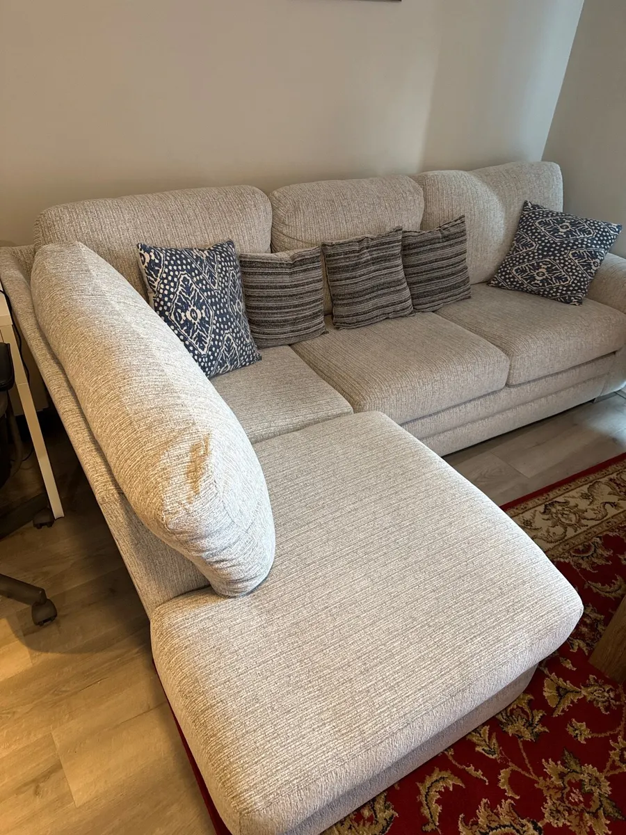 Couch  for sale - Image 2