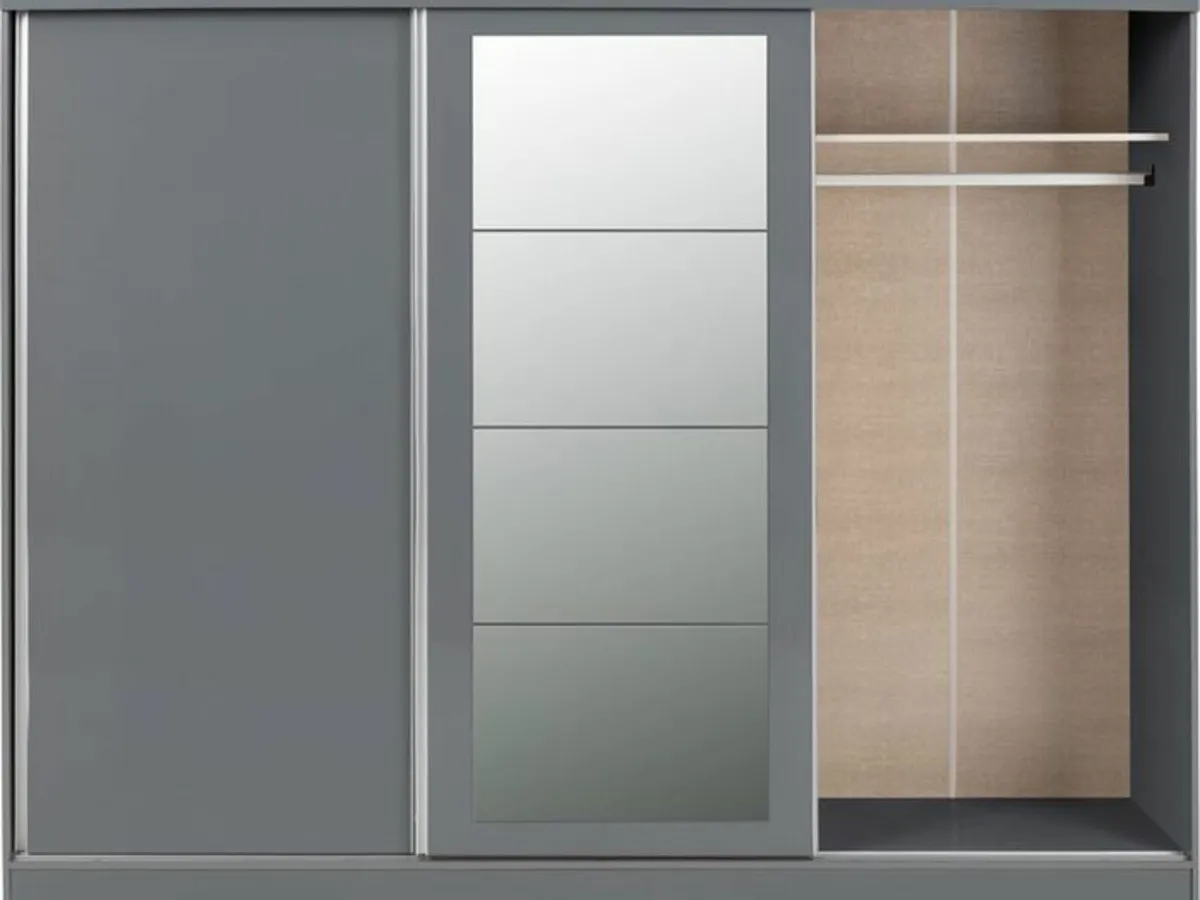 WARDROBES - Image 2