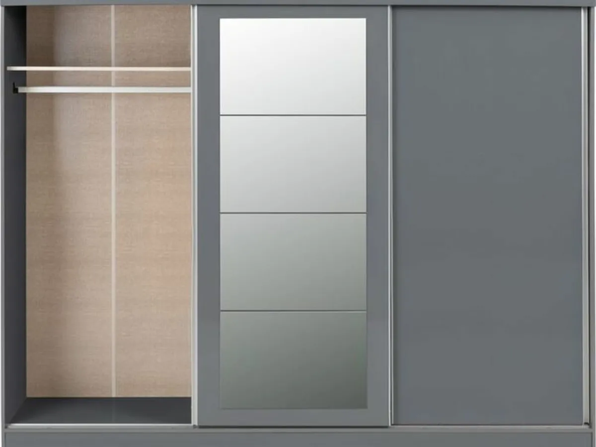 WARDROBES - Image 3