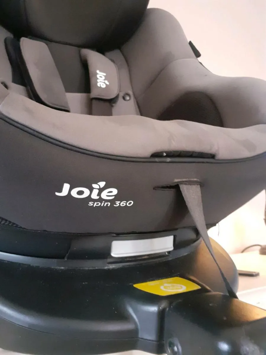 Car Seat Sligo Easkey - Image 1