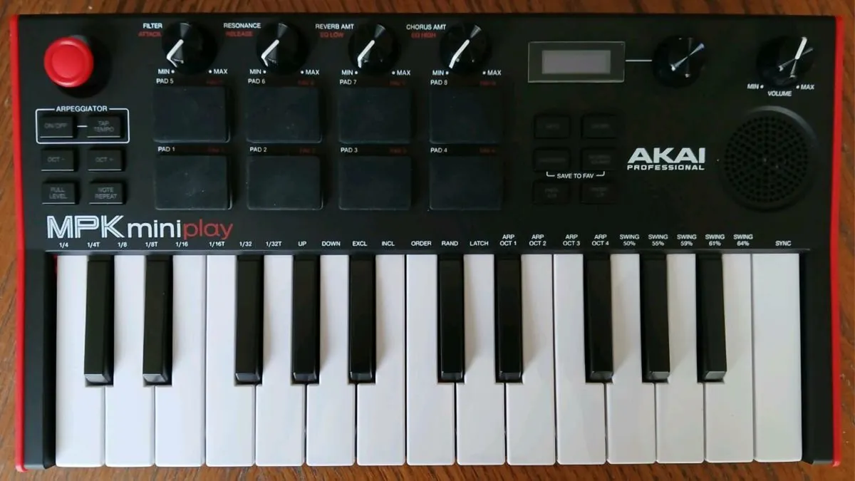 AKAI Professional MPK Mini play - Image 1