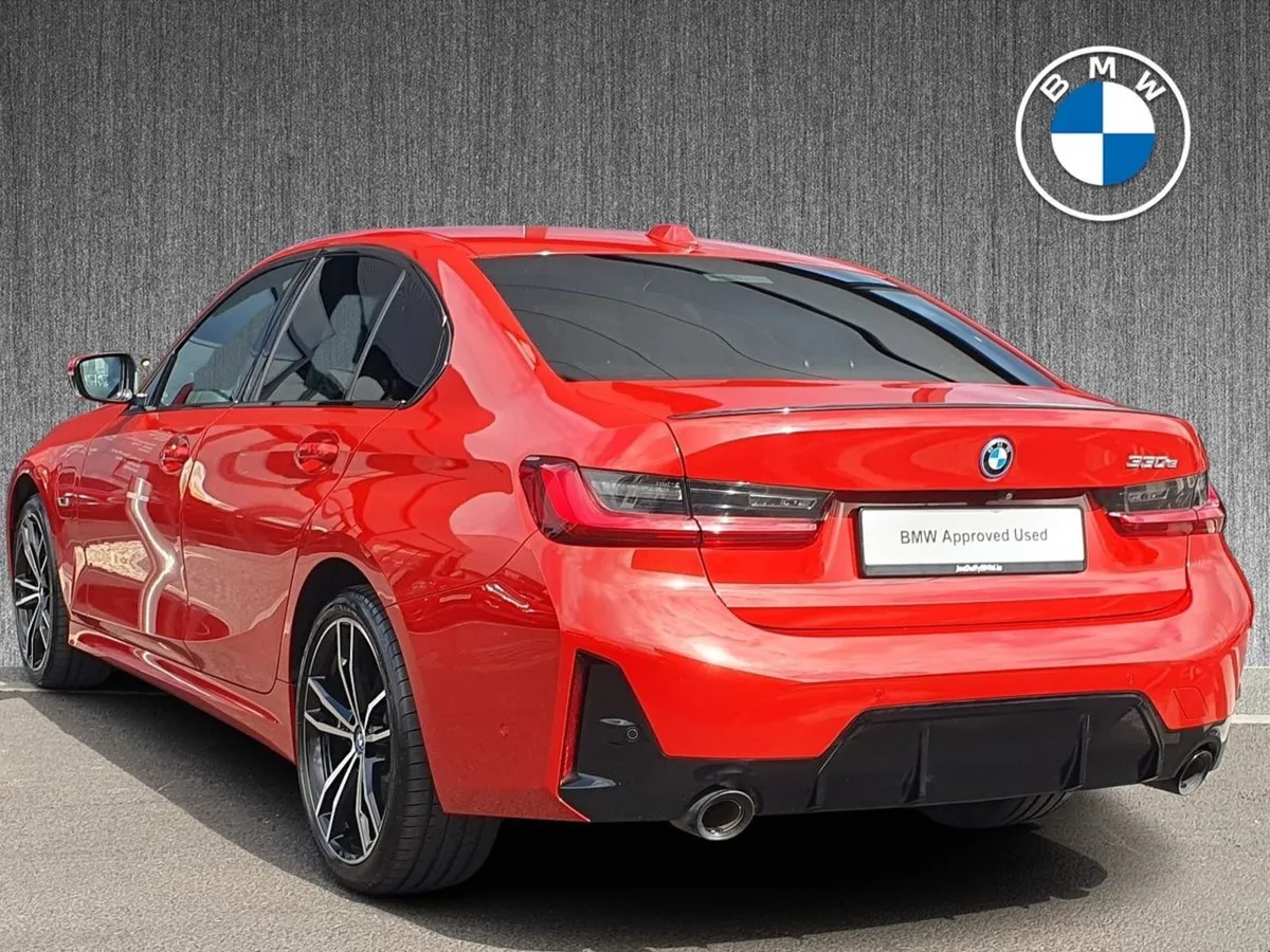 BMW 3 Series 330e M Sport Saloon - Image 3