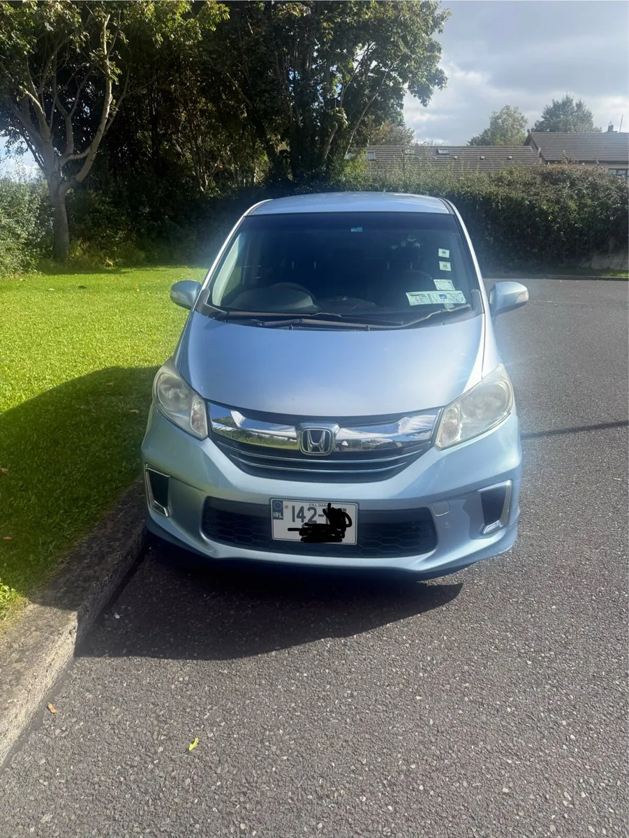 Honda Freed 7 Seater - Image 2