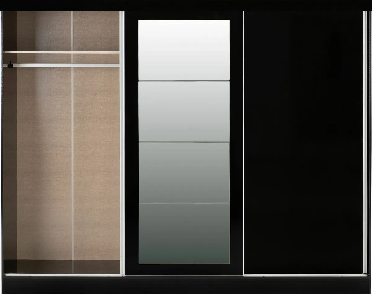 WARDROBES - Image 2