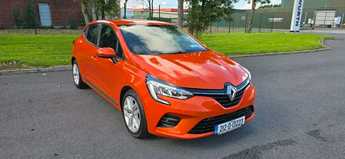 212 Renault Clio 1.0 Petrol - Image 2