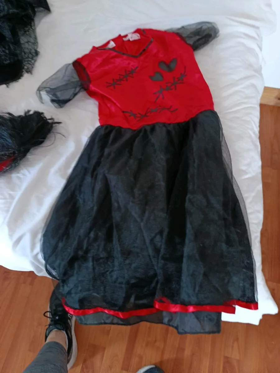 Halloween outfit - Image 1