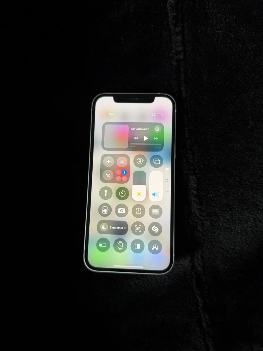 Iphone 12 64GB - Image 2