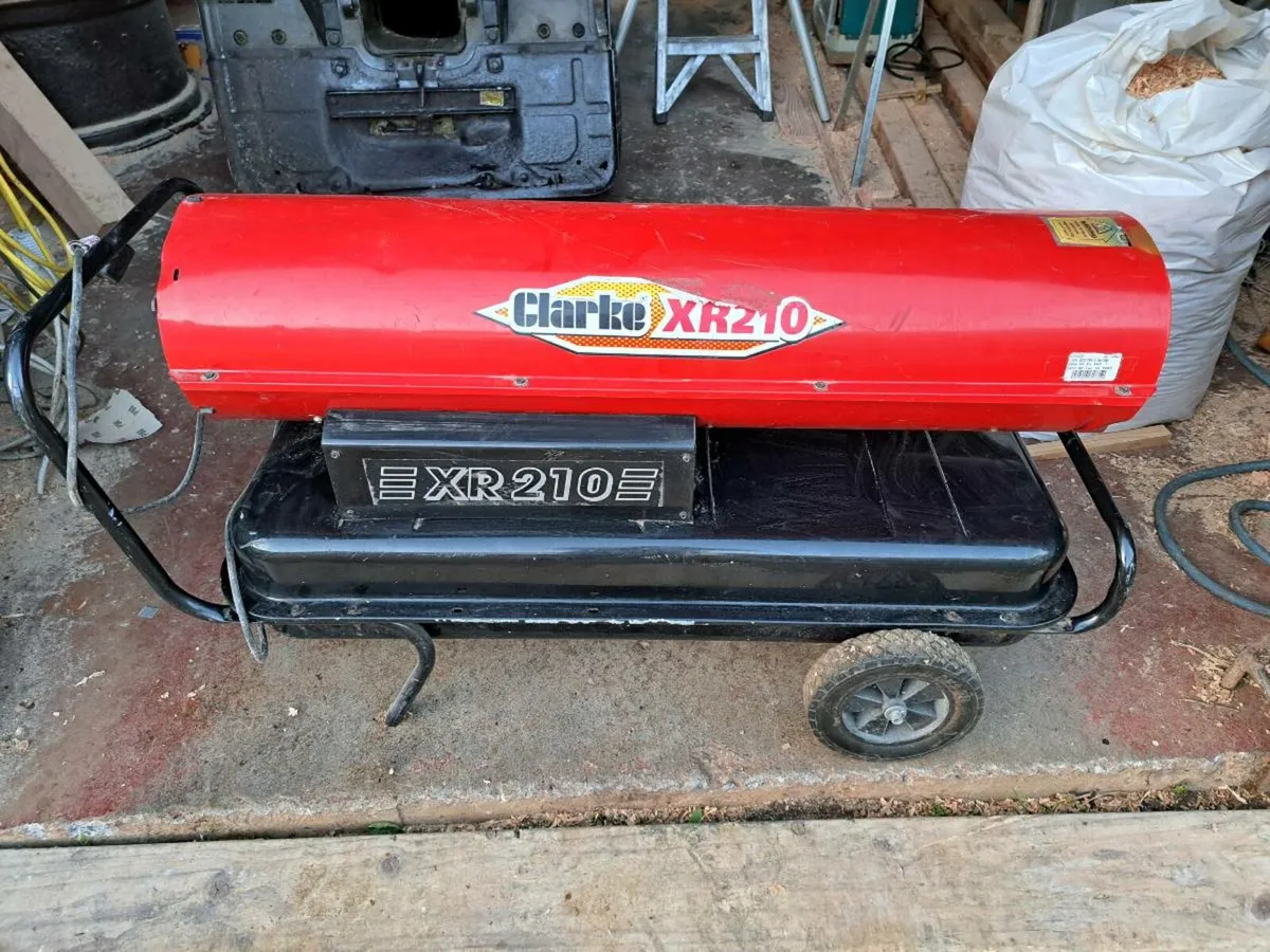 Large 53ltr Keroscene/Diesel Space Heater - Image 3