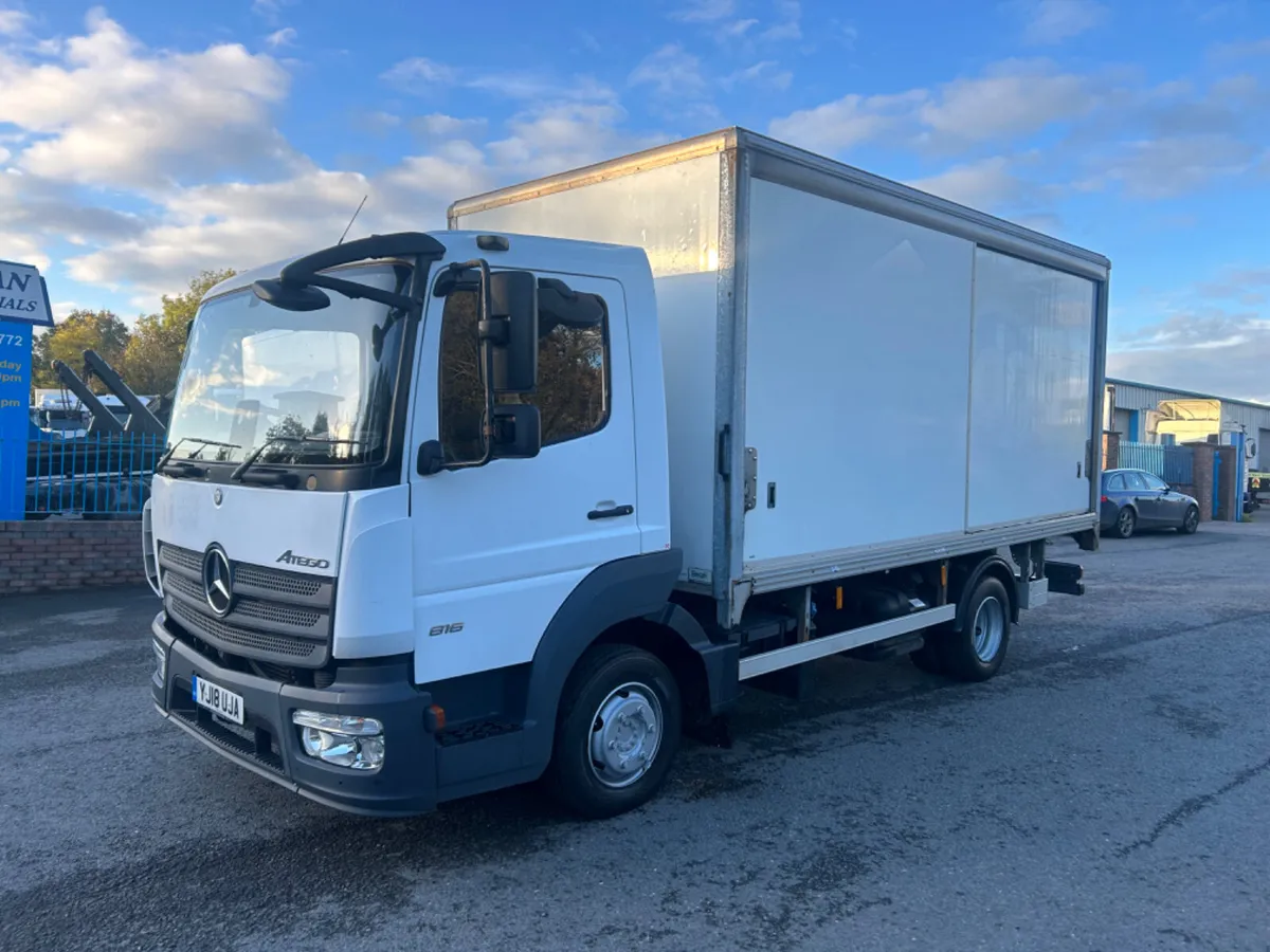 2018 Mercedes Atego 816 swb sliding side box - Image 1