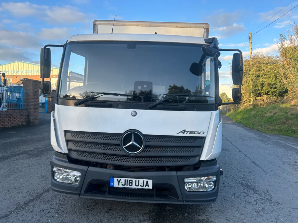 2018 Mercedes Atego 816 swb sliding side box - Image 2