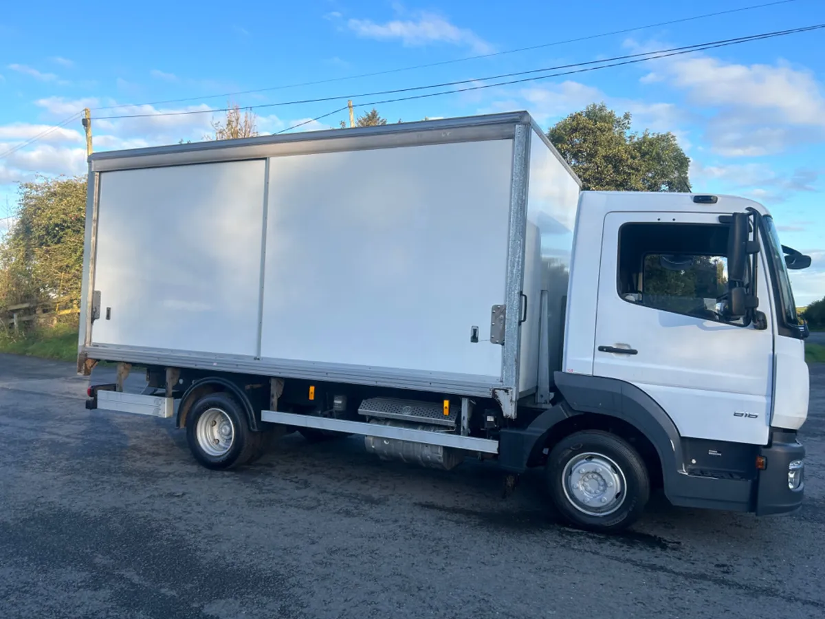 2018 Mercedes Atego 816 swb sliding side box - Image 4