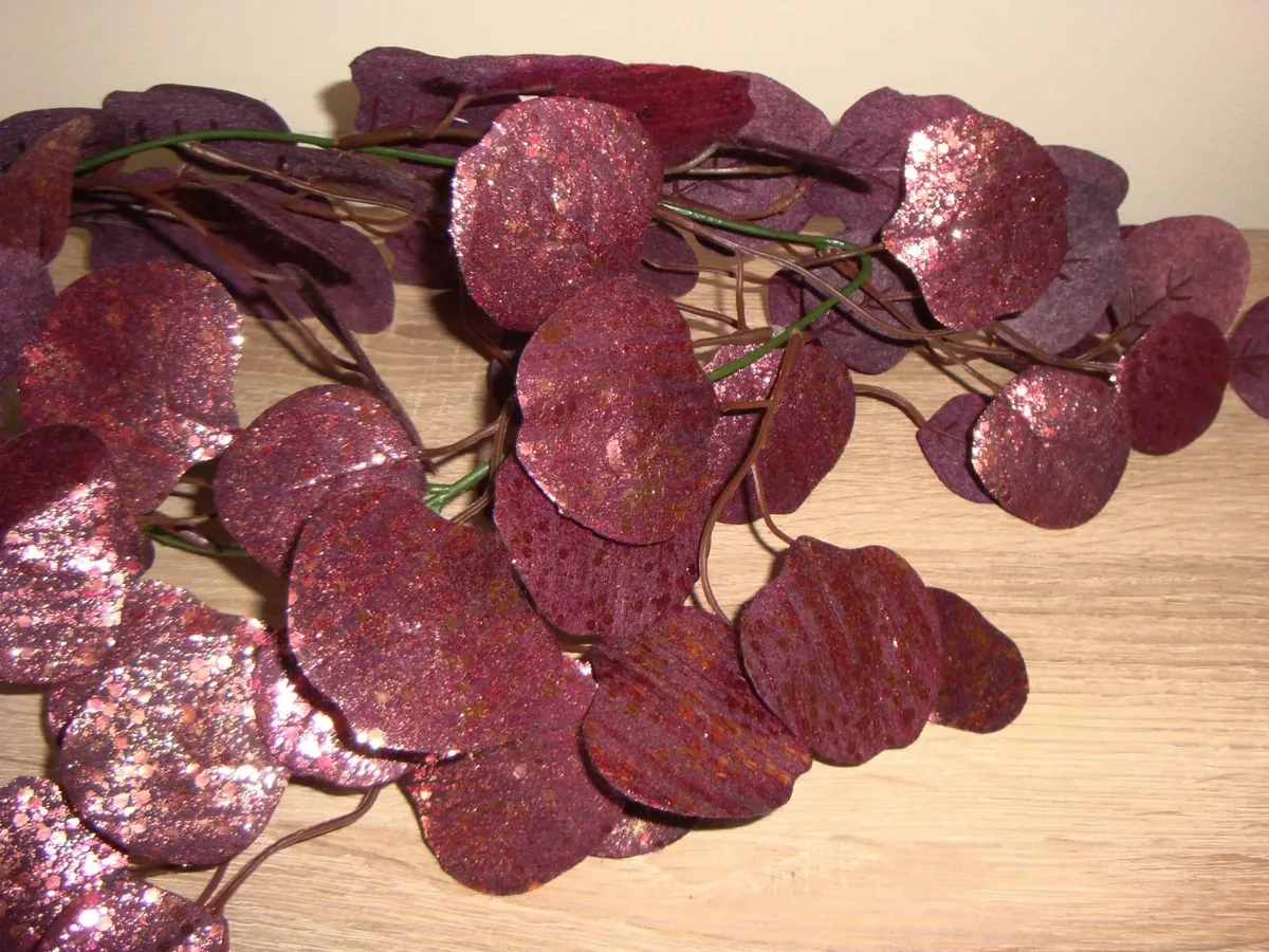 Burgundy silver dollar eucalyptus garland 150cm - Image 1