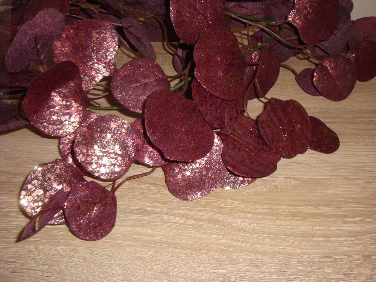 Burgundy silver dollar eucalyptus garland 150cm - Image 3