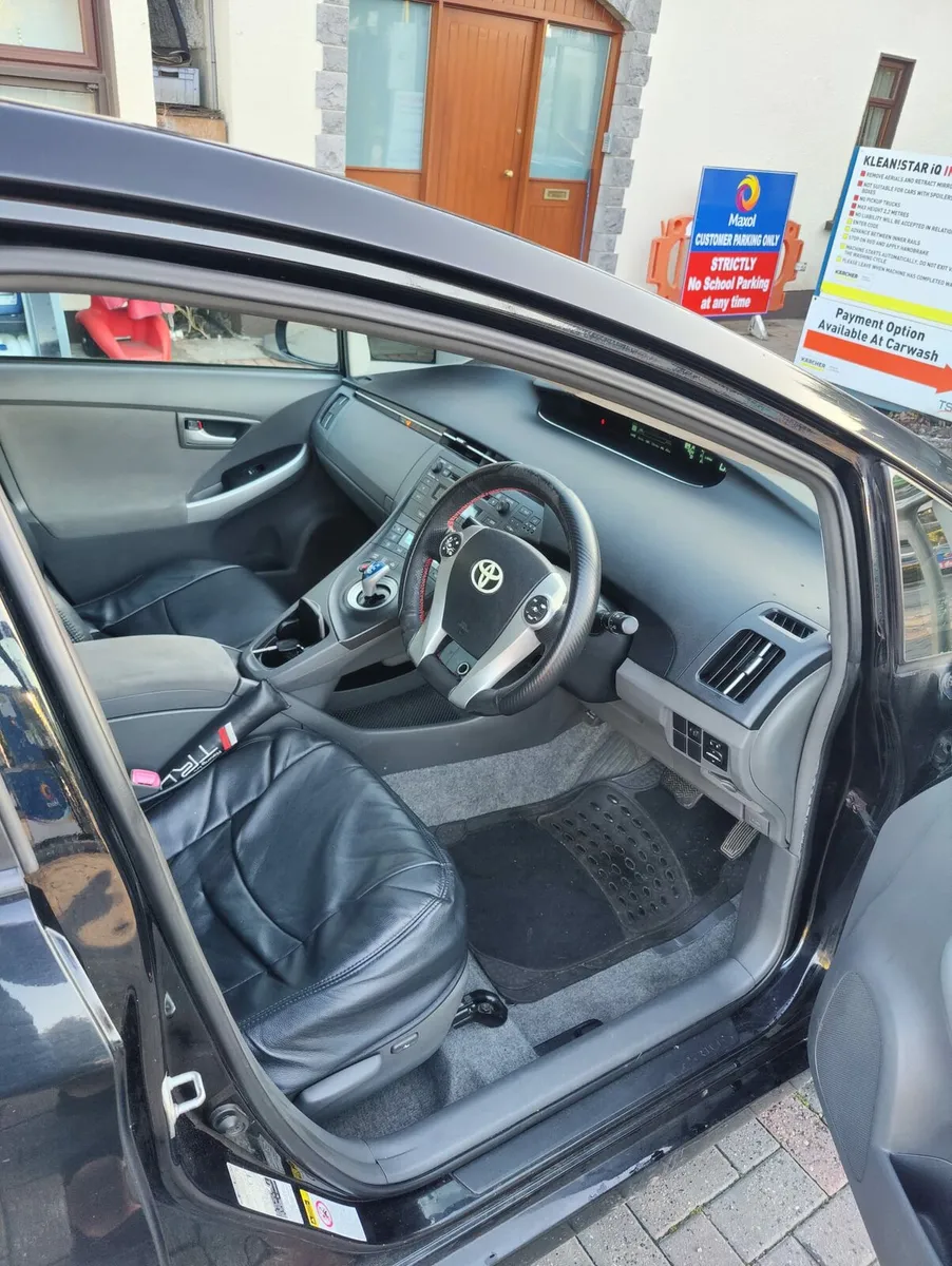 Toyota Prius 2010 - Image 3