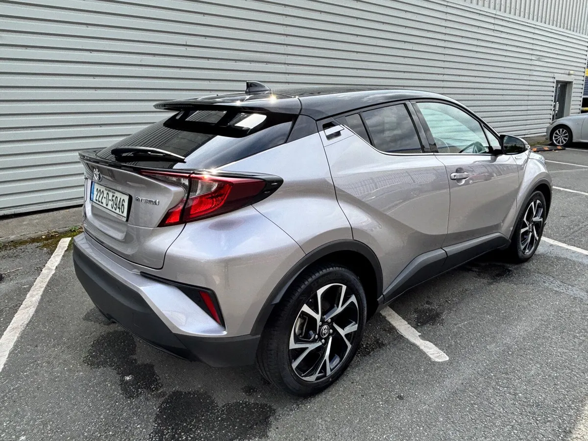 Toyota C-HR Sport Bi-Tone Hybrid - Image 2