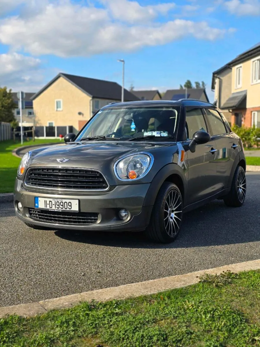 Mini one low mileage 3950 - Image 2