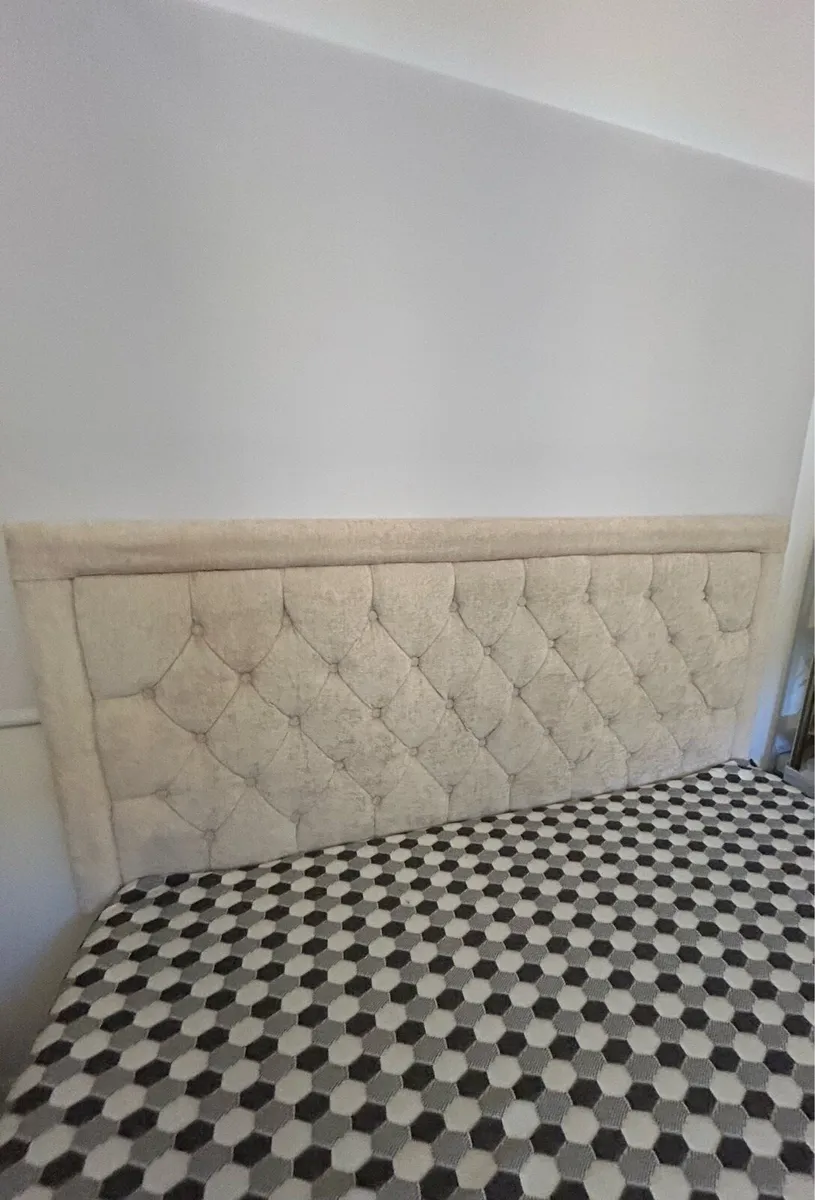 King size bed & mattress - Image 2