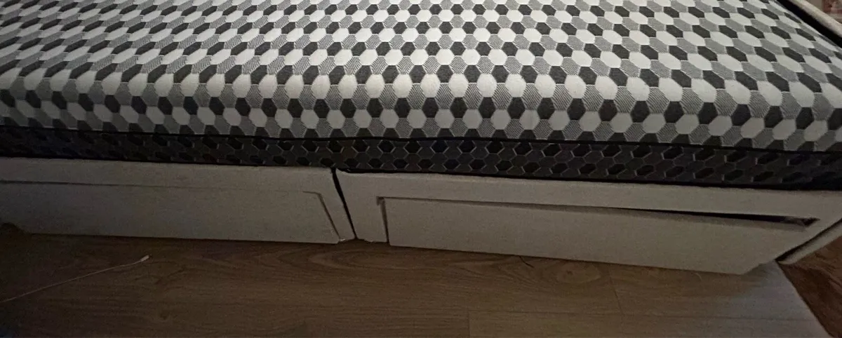 King size bed & mattress - Image 3