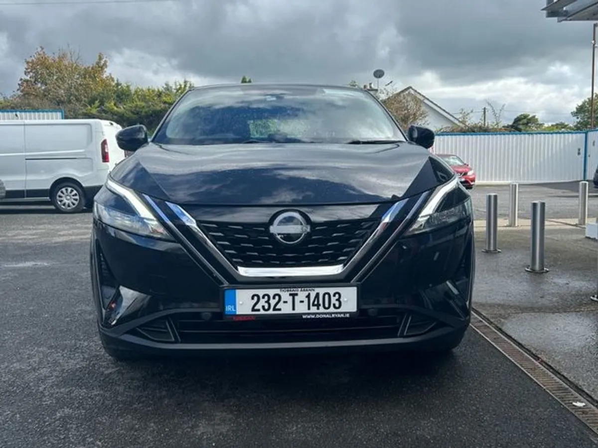 Nissan QASHQAI E-power Auto SV Premium - Image 3