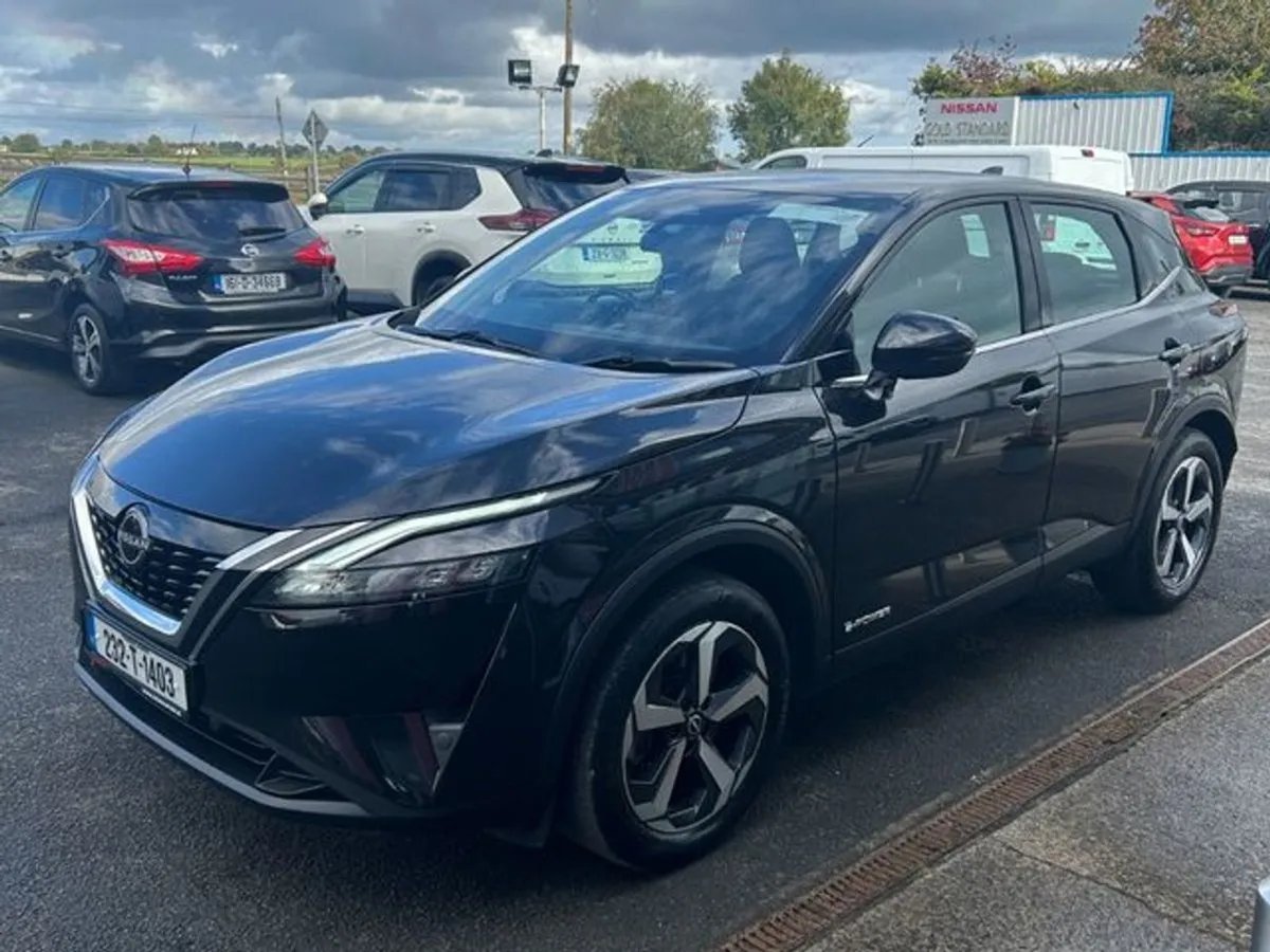 Nissan QASHQAI E-power Auto SV Premium - Image 4