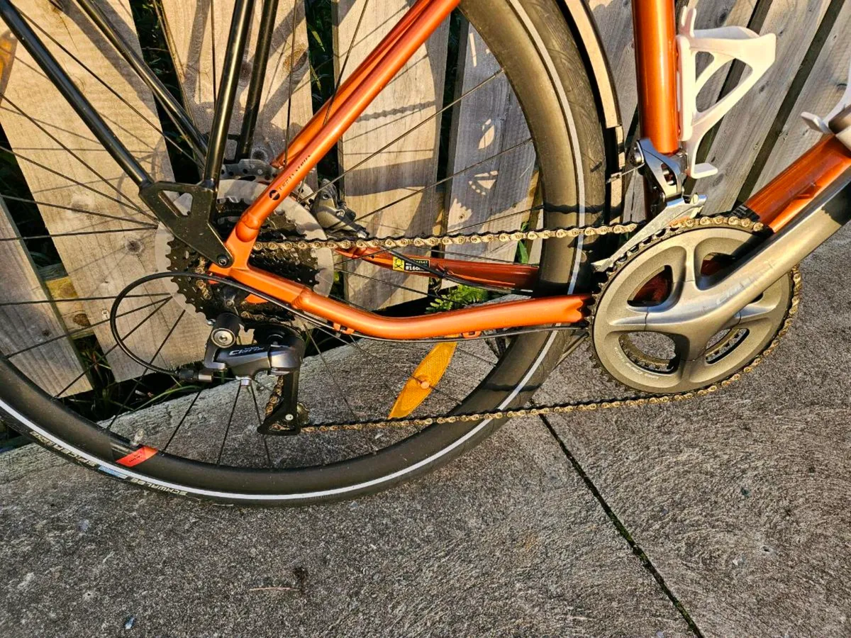 Hybrid bike - Image 4