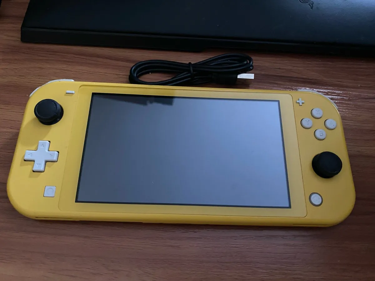 Nintendo Switch Lite Game Consoles For Sale - Image 3