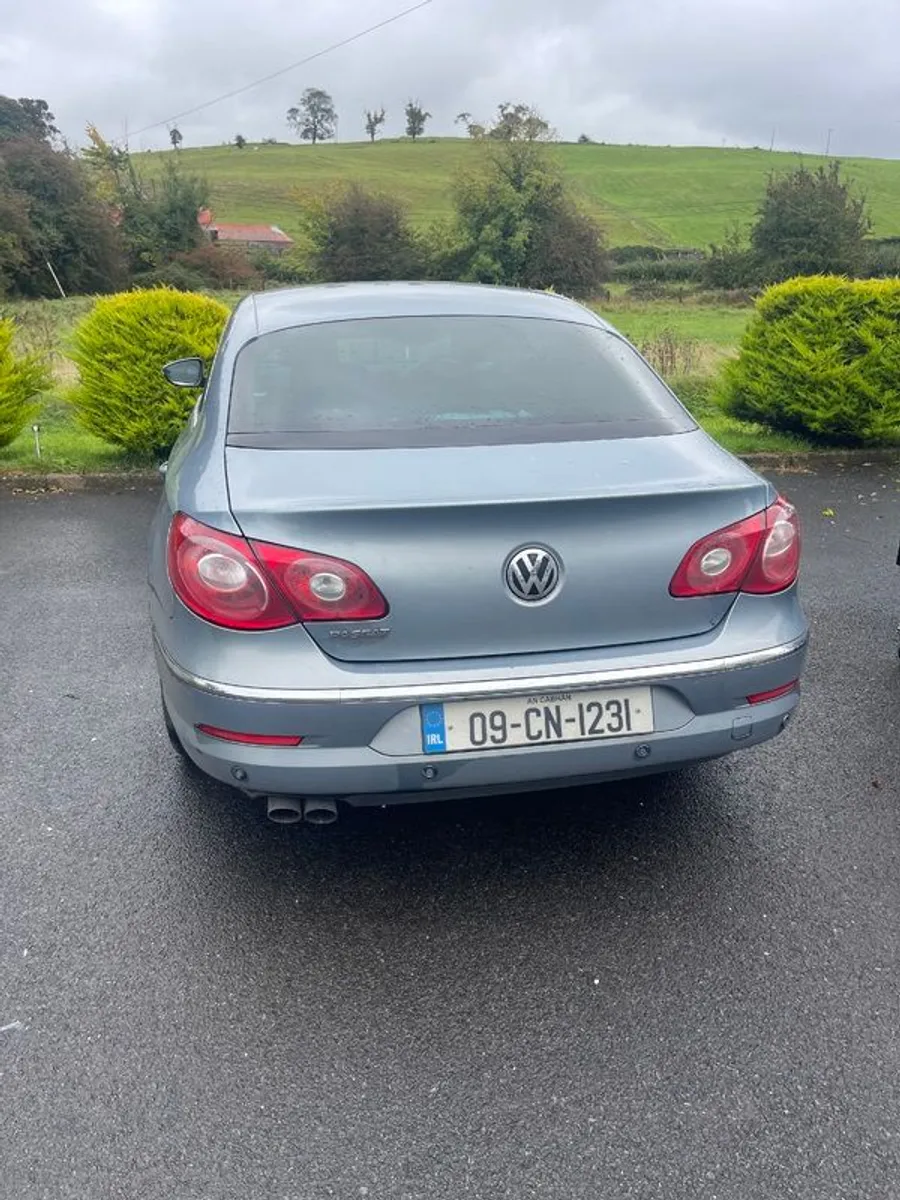 2009 Volkswagen Passat CC - Image 2