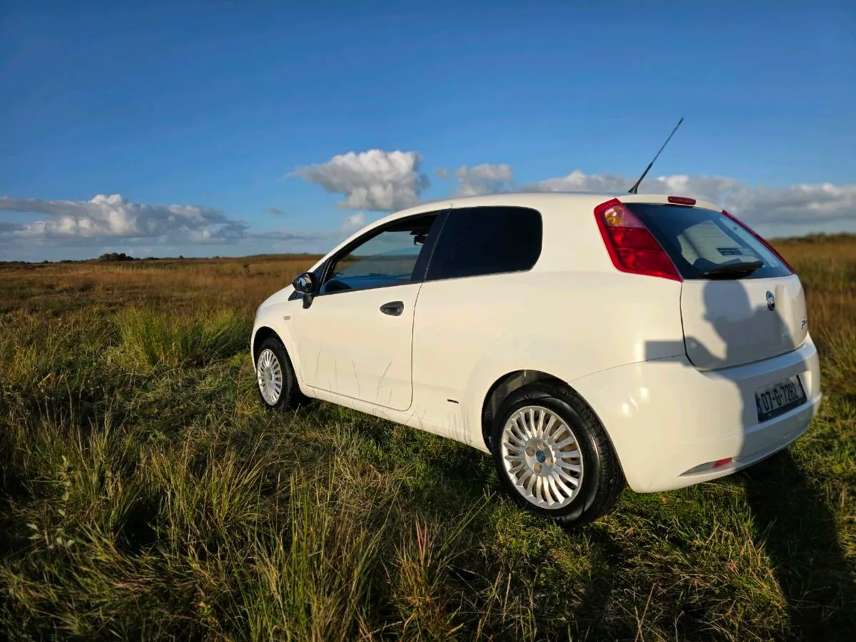 Fiat Grande Punto Van commercial taxed tested - Image 2