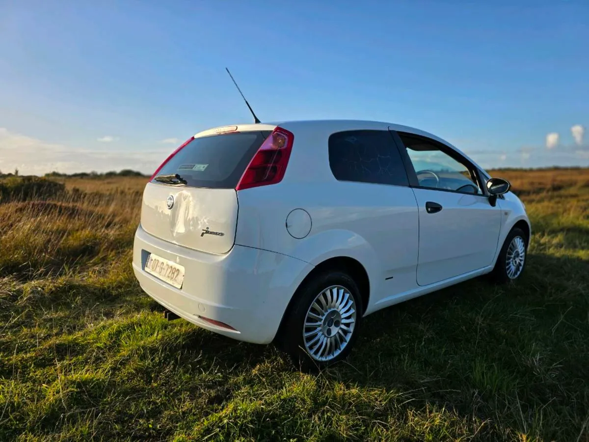 Fiat Grande Punto Van commercial taxed tested - Image 3