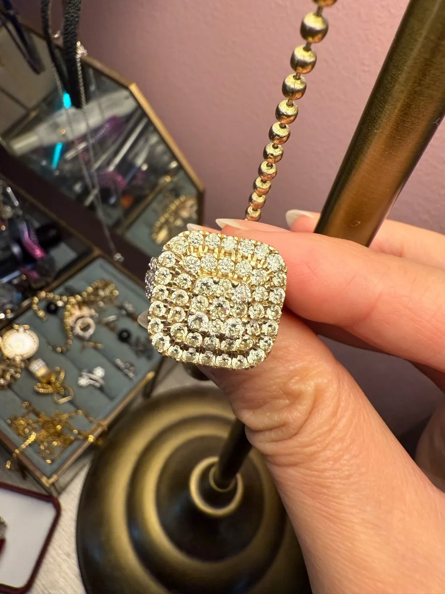 Diamond ring - Image 1