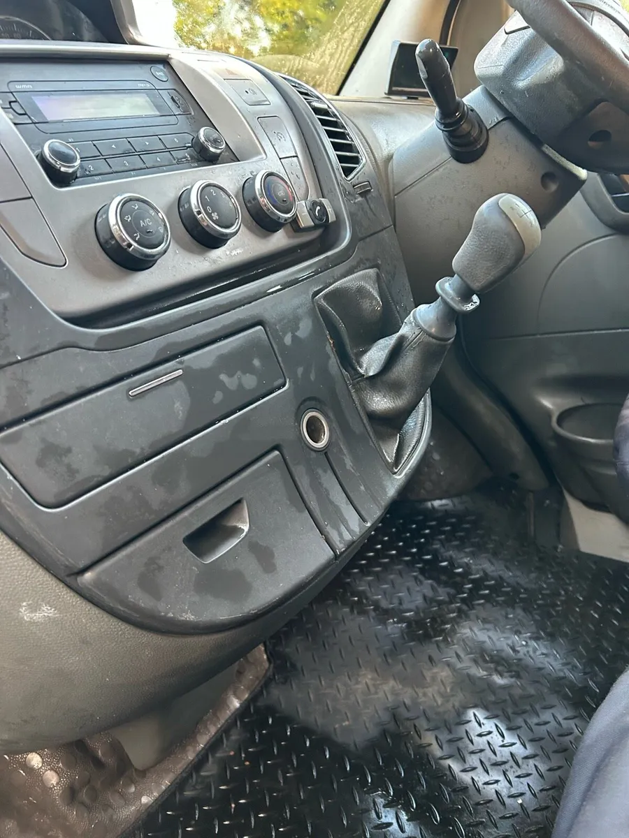 LDV V8 - Image 3