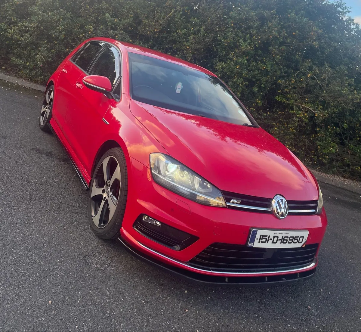 Golf R-Line - Image 1