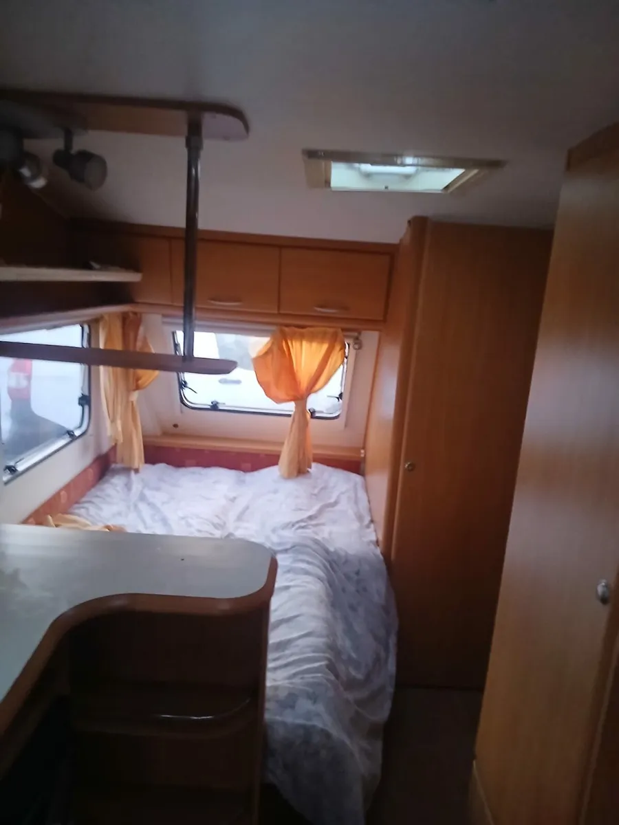 2005 caravan 4 berth - Image 3