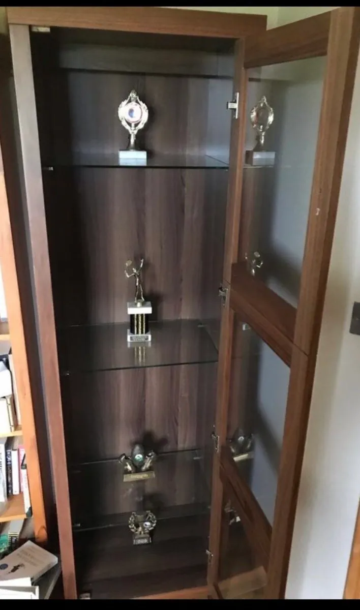 Display Cabinets - Image 2
