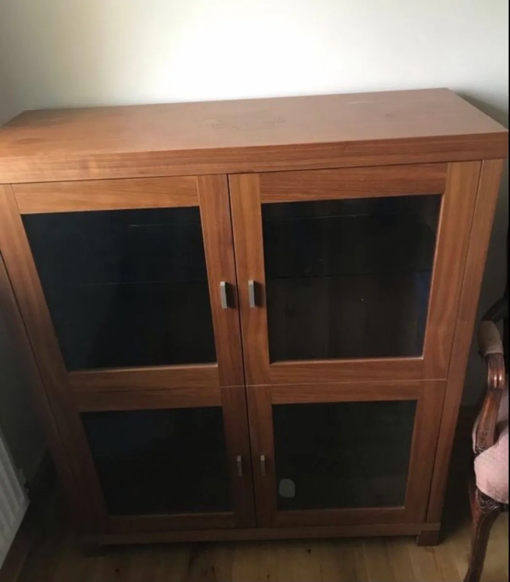 Display Cabinets - Image 3