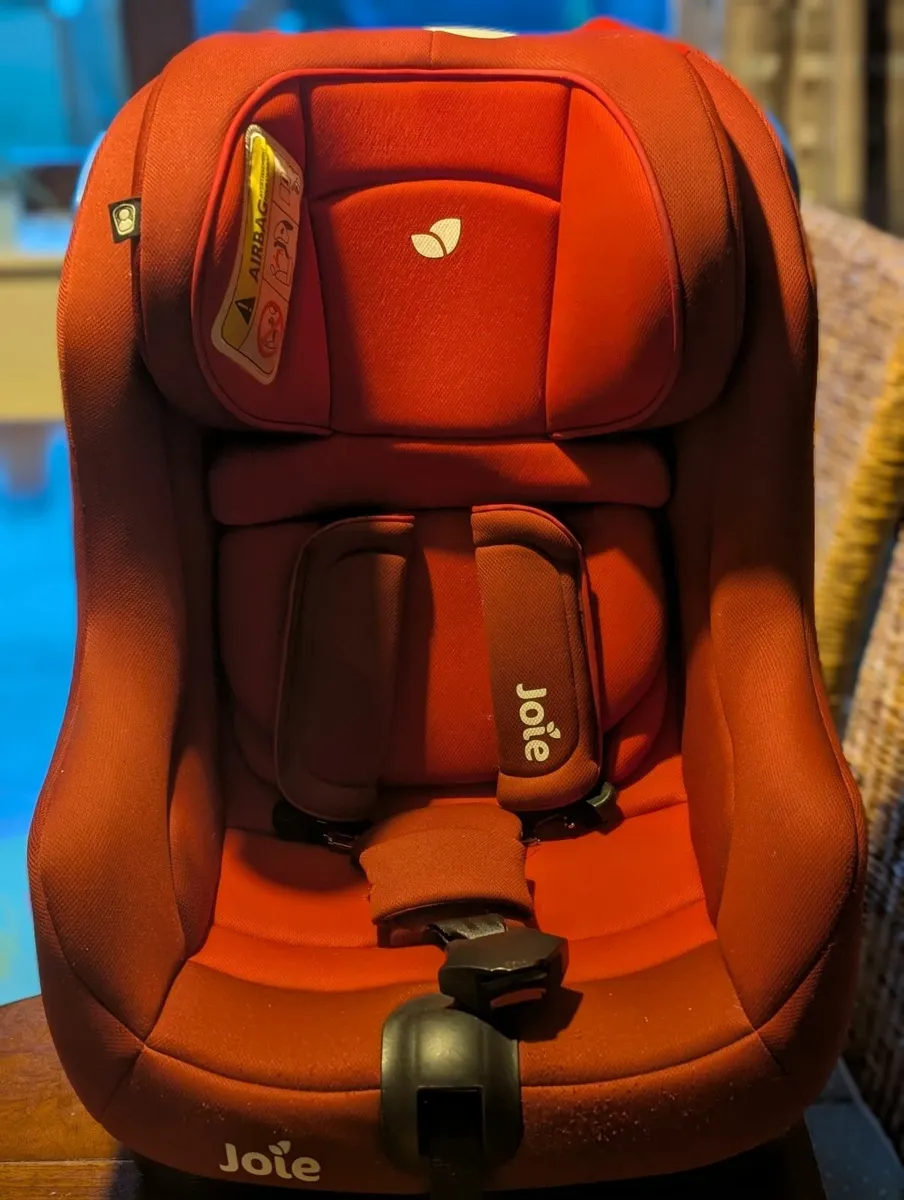 Joie child car seat upto 18 kg - Image 1